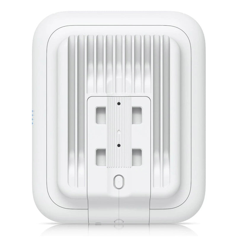 Ubiquiti U7 Outdoor WiFi 7 Access Point 2.5GbE PoE+ 4 Stream 465m² Coverage