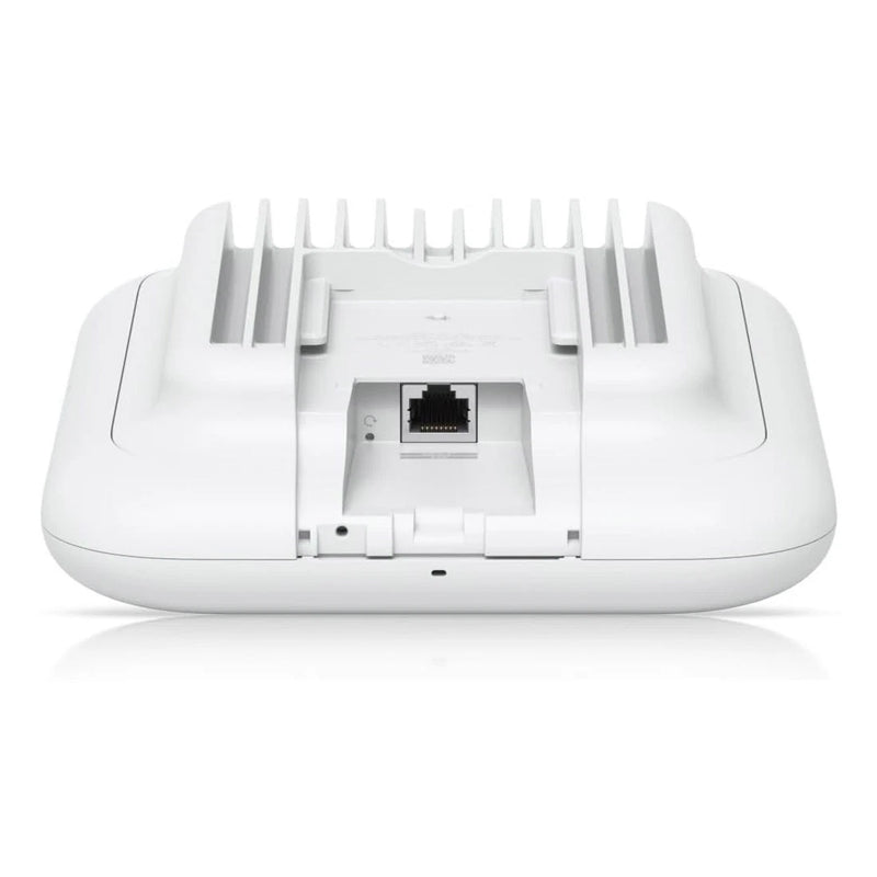 Ubiquiti U7 Outdoor WiFi 7 Access Point 2.5GbE PoE+ 4 Stream 465m² Coverage