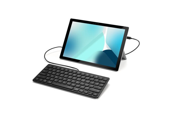 Kensington Compact Keyboard - Wired(USB) - black - K75506US