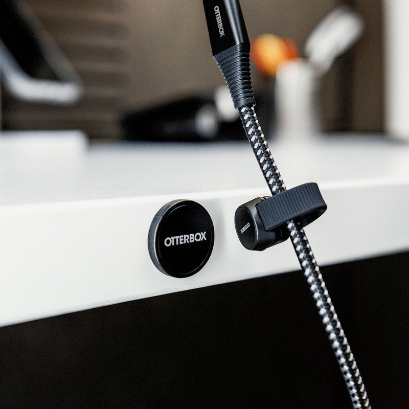 OtterBox Lightning to USB-C Fast Charge Premium Pro Cable (2M) - Black (78-80890)